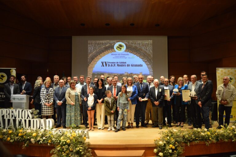 EL CONSEJO REGULADOR DE LA DOP MONTES DE GRANADA ENTREGA SUS XV PREMIOS DE CALIDAD ‘D.O. P. MONTES DE GRANADA’ y PREMIOS AMIGOS DE LA DENOMINACIÓN DE ORIGEN