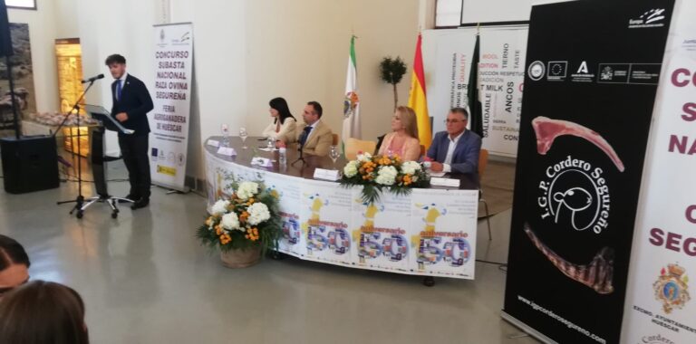 El Concurso-Subasta Nacional de Raza Ovina Segureña de Huéscar cumple 50 años