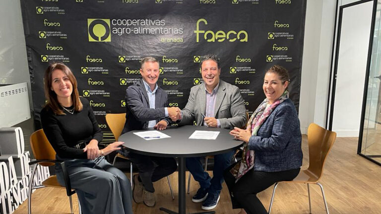 Cooperativas Agroalimentarias de Granada y CIDAF firman un convenio para el desarrollo de proyectos de I+D