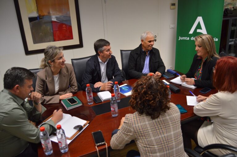 Encuentro con la delegada de Agricultura para analizar la situación del cooperativismo en la provincia