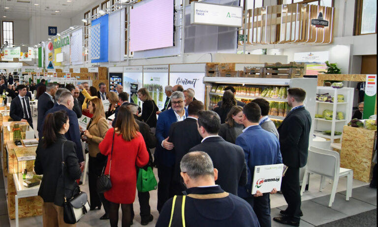 El espárrago de Granada en Fruit Logistica: Centro Sur exhibe la calidad de su producto para consolidar el mercado internacional