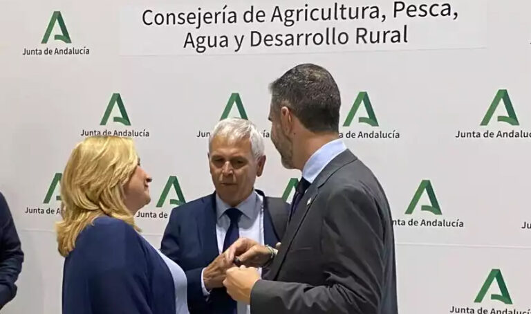 Cooperativas Agroalimentarias de Andalucía traslada sus reivindicaciones al nuevo consejero de Agricultura en la Mesa de Interlocución
