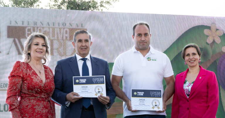 La cooperativa San Sebastián de Benalúa recibe un reconocimiento de Expoliva a la excelencia oleícola