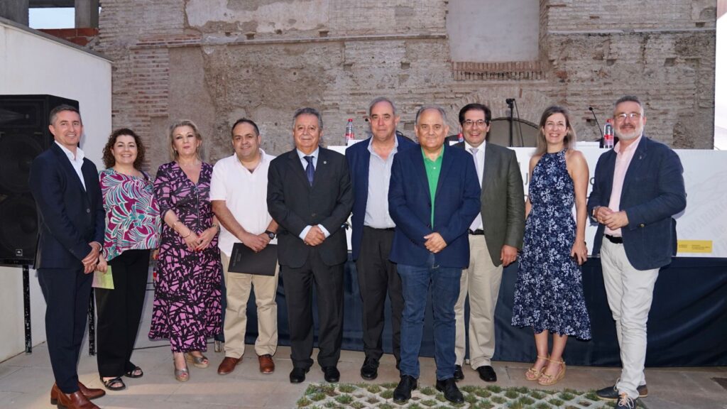 Una jornada de la IGP Espárrago de Huétor Tájar reúne al sector para exponer las propiedades y el potencial culinario del espárrago verde morado