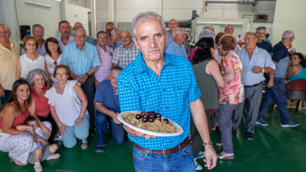 Migas con cerezas en Maitena del Genil para celebrar una campaña histórica