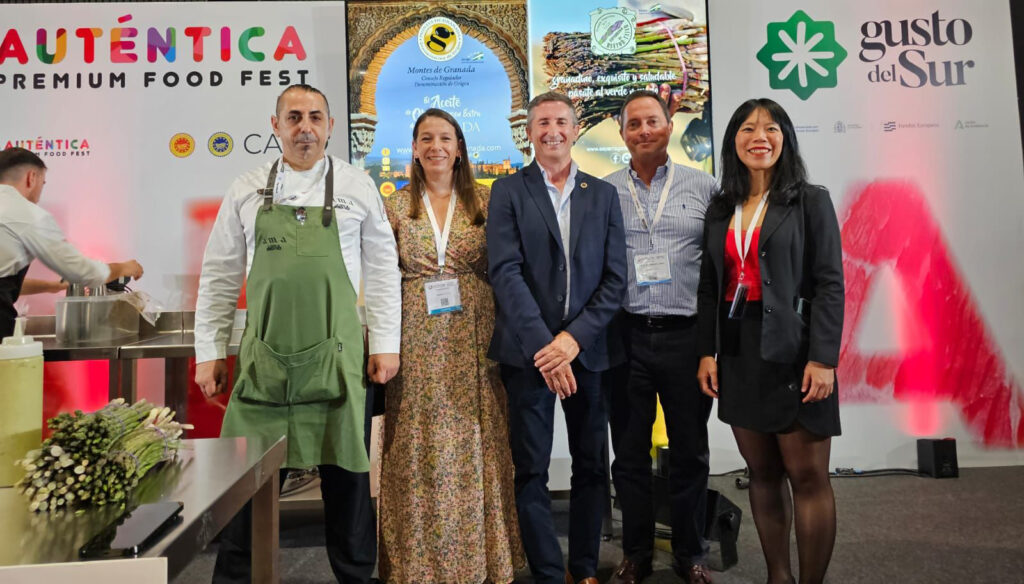 El AOVE de la DOP Montes de Granada se promociona en feria Auténtica de Sevilla