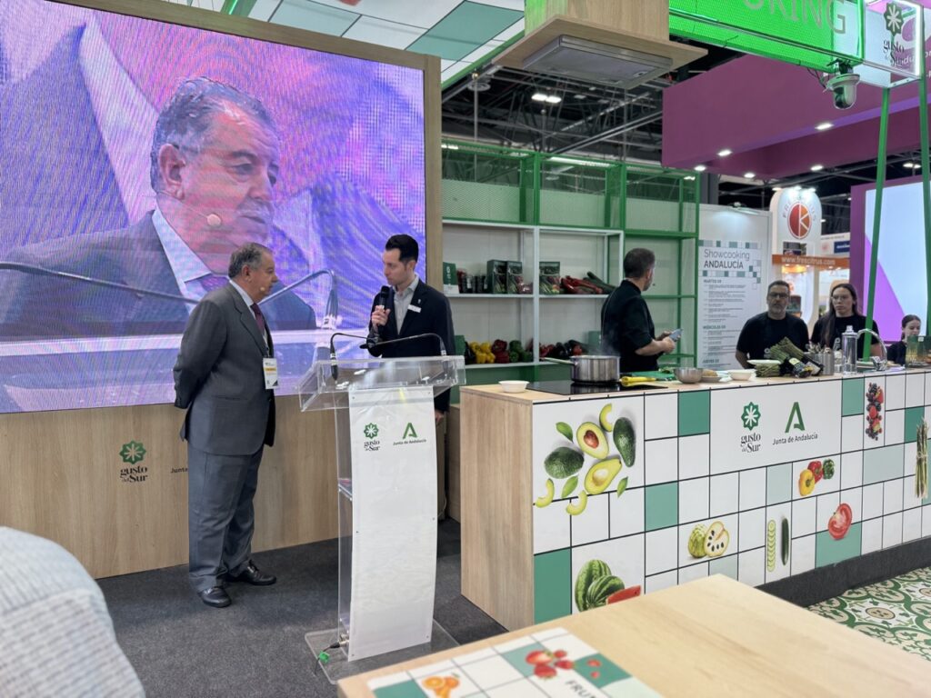La IGP “Espárrago de Huétor Tájar” se promociona ante el sector hortofrutícola internacional en Fruit Attraction 2024