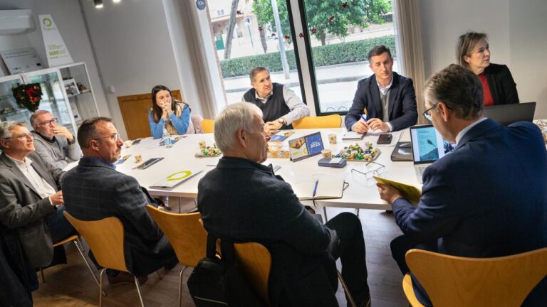 Reunión de la Junta Directiva de FAECA para hacer balance del año y plantear nuevos proyectos de cara a 2025