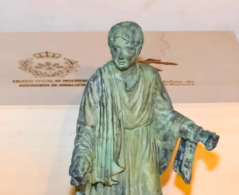 La Fundación Andaluza de Ingenieros Agrónomos premia a la DOP Montes de Granada por su defensa del AOVE andaluz