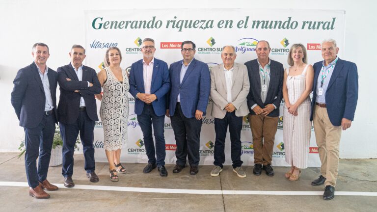 La cooperativa Centro Sur exhibe su liderazgo en el sector en una jornada de debate y puertas abiertas