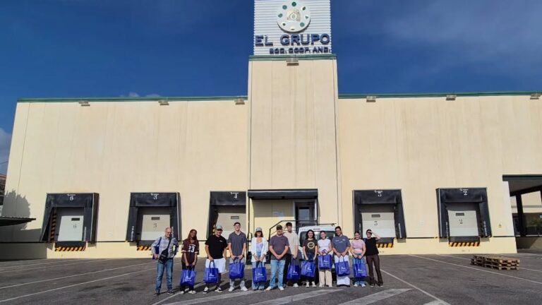 Alumnado de Nutrición de la UGR visita la cooperativa El Grupo