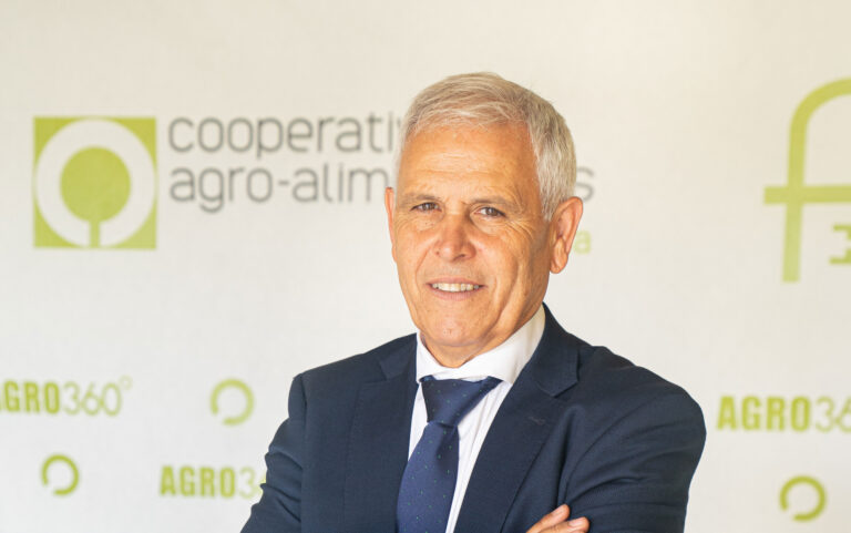 Fulgencio Torres premiado en el acto institucional por el 28F
