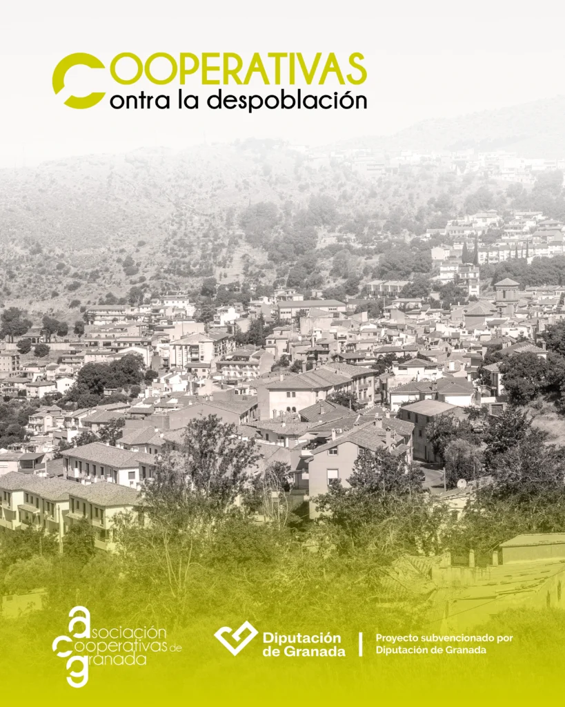 Fotografía de un pueblo de Granada, cartel de la campaña Cooperativas contra la despoblación para mantener la vida rural.